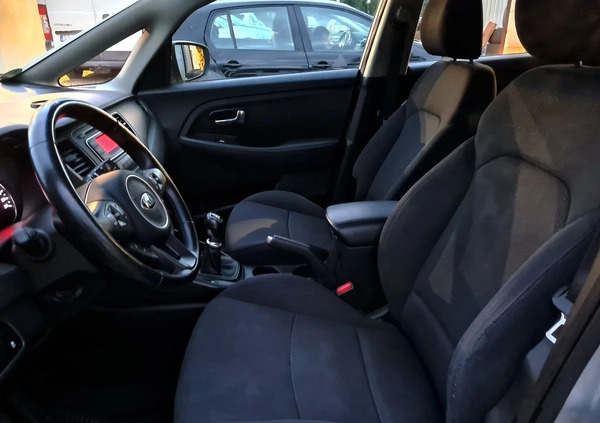Kia Carens cena 33499 przebieg: 125960, rok produkcji 2014 z Nasielsk małe 497